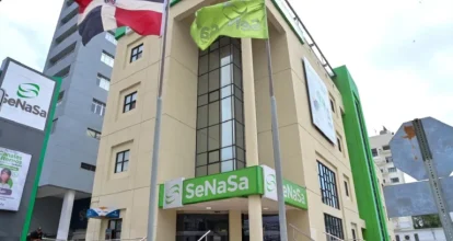 Superintendente de Salud y director del Senasa presentan informe sobre irregularidades ante la Procuraduría