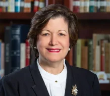 Abinader designa a la Dra. Aura Fernández  como gerente general del Consejo Nacional de la Seguridad Social