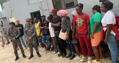 Arrestan 17 haitianos indocumentados en Valverde