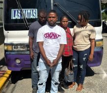 Interceptan autobús con tres haitianos indocumentados en San Juan