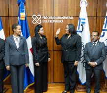Juramentan a Isaura Suárez Salcedo como nueva titular de la Dirección de Carrera del MP