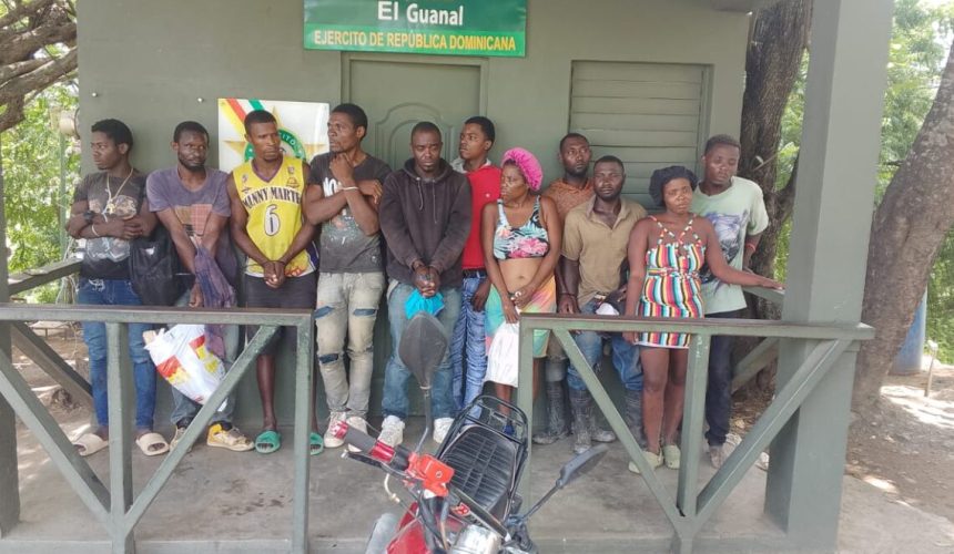 Ejército detiene 38 haitianos indocumentados en Valverde