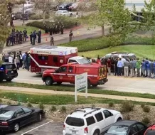 Tres adolescentes heridos tras un tiroteo en preparatoria de Denver