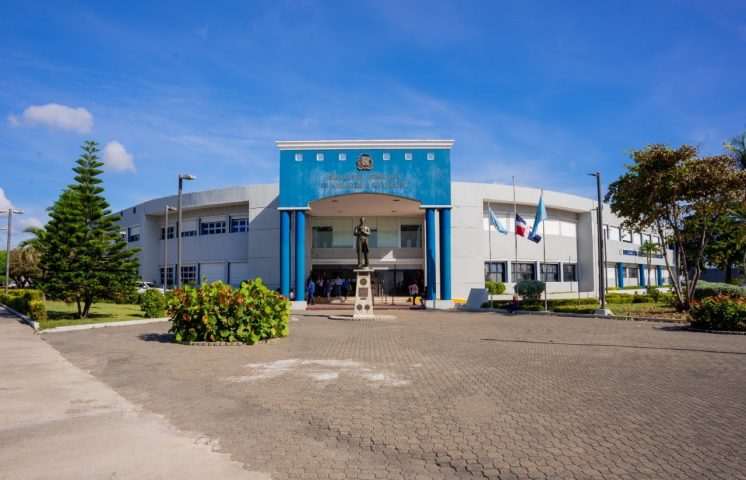 Tribunal condena a Migración por impedir de manera ilegal la salida de Jean Alain