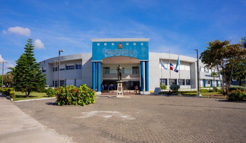 Tribunal condena a Migración por impedir de manera ilegal la salida de Jean Alain