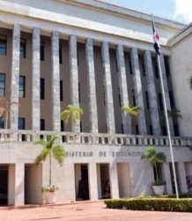 Asistencia escolar supera el 80 % en inicio de segunda semana del año lectivo, informa Minerd