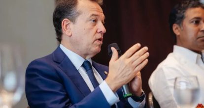 Ito Bisonó destaca combate contra comercio ilícito y promueve economía naranja