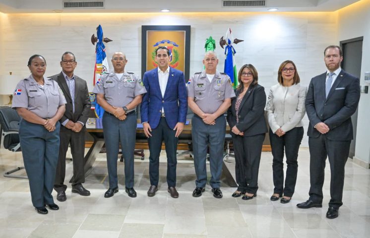 SeNaSa, PN y COREPOL firman acuerdo de Planes Complementarios en beneficio de pensionados y jubilados de la Policía Nacional