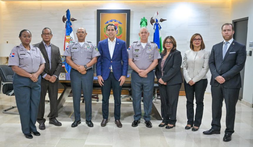 SeNaSa, PN y COREPOL firman acuerdo de Planes Complementarios en beneficio de pensionados y jubilados de la Policía Nacional