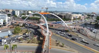 Inicia aplicación de multas por giros indebidos en la avenida John F. Kennedy