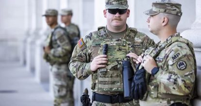 Trump amenaza con enviar tropas a Chicago y expertos advierten sobre un «abuso de poder»