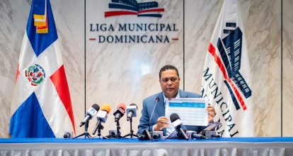 Victor D’Aza anuncia Presidencia transferirá RD$4,000 millones a los ayuntamientos