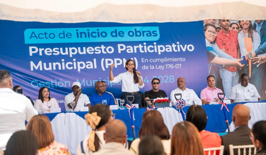 Alcaldesa Betty Gerónimo da primer palazo para construcción de obras del Presupuesto Participativo por más de RD$53 MM