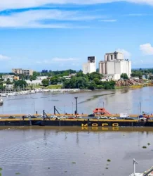 Cierran el Puente Flotante este sábado por paso de embarcación
