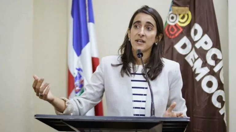 “¿Quién está defendiendo a las familias?”: Virginia Antares critica reforma laboral