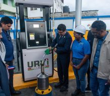 Alcalde Dío Astacio inaugura estación de combustible con modernos controles de transparencia