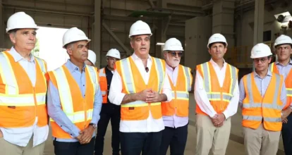 Abinader supervisa nueva planta Energas 4 que incorporará 130 MW al sistema eléctrico nacional