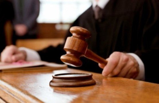 Dictan tres meses de prisión preventiva a cinco hombres por abuso sexual a menor en Los Tres Brazos