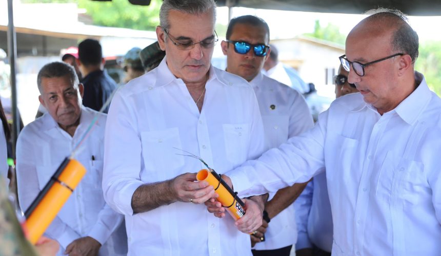 Abinader supervisa avances de segunda etapa de verja perimetral e inicia sistema de videovigilancia en frontera