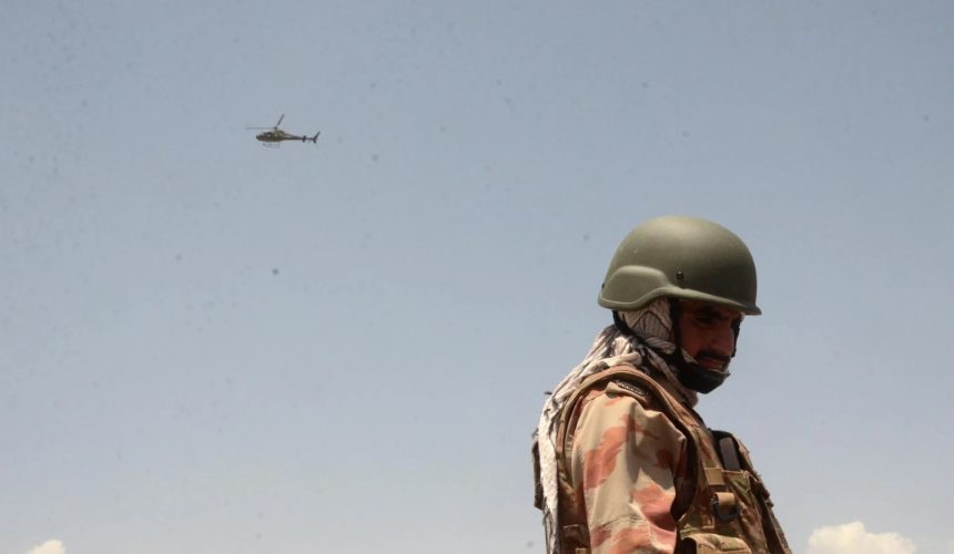 Al menos 21 muertos, la mayoría mujeres y niños, en un bombardeo de aviación de Pakistán