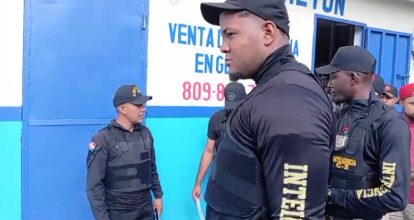 Autoridades confiscan medicamentos sin licencia sanitaria en Moca, Espaillat