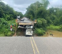 Se cae puente que comunica a Yamasá con Don Juan, en la provincia Monte Plata