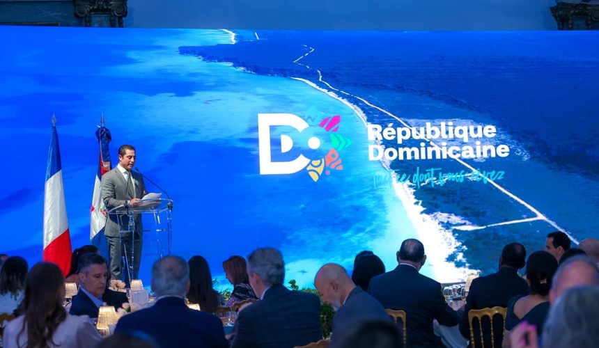 Presentan en París a Miches como modelo de desarrollo turístico sostenible