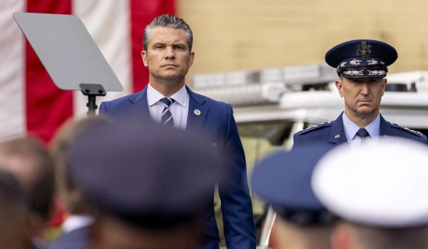 EE.UU anuncia que recuperará el «estándar masculino» en el Ejército sin gordos ni barbudos