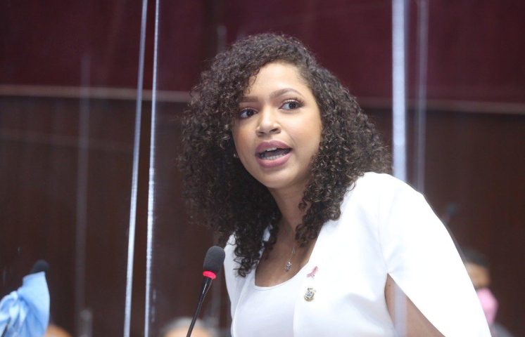 Juliana O’Neal sobre medicamentos de alto costo: 