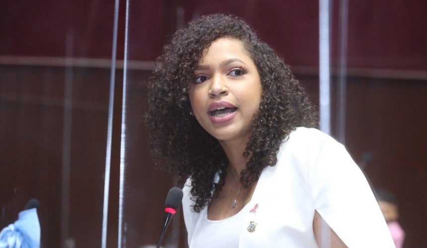 Juliana O’Neal sobre medicamentos de alto costo: 