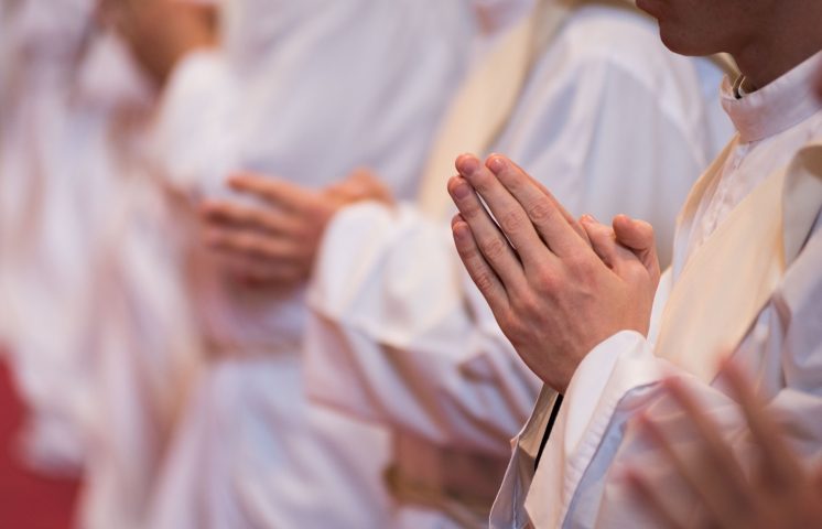 Imponen 20 años de prisión para un diácono en Bahamas por violar a una menor