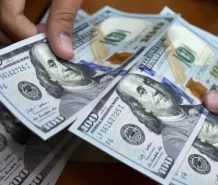 Abinader garantiza estabilidad del dólar y asegura amplia liquidez