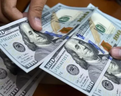 Abinader garantiza estabilidad del dólar y asegura amplia liquidez