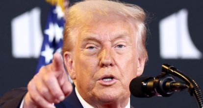 Trump demanda al The New York Times por difamación; exige 15 mil millones de dólares