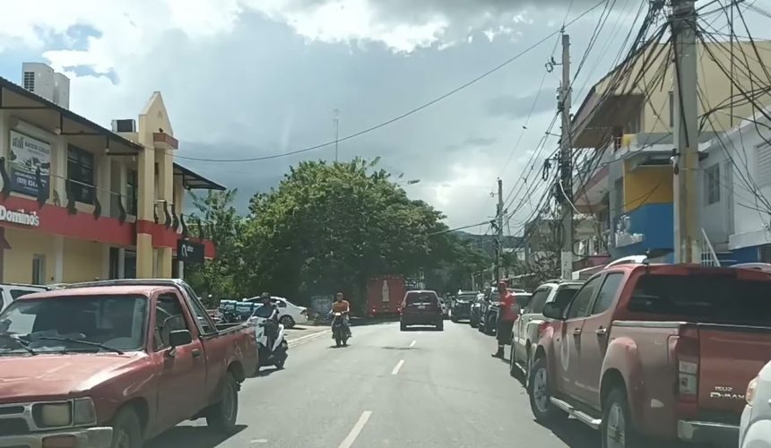 Menor se habría suicidado en el interior de su casa en Montecristi; autoridades investigan