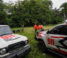 Drones del 911 son utilizados para realizar entrega de kits de raciones crudas a familias incomunicadas en SDN