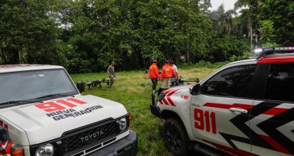 Drones del 911 son utilizados para realizar entrega de kits de raciones crudas a familias incomunicadas en SDN