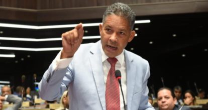 Diputado Eugenio Cedeño: “Los diputados somos unos mierda, la policia no nos respeta”