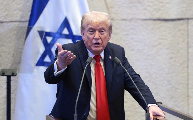 Trump anuncia que EE.UU. hundió otro barco con seis 