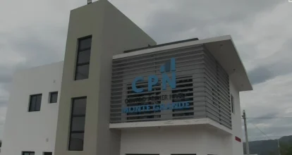 Denuncian hospital en construcción de Monte Grande, Azua, es usado como cabaña
