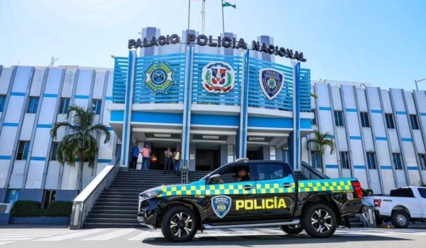 Policía Nacional persigue a hombre acusado de lanzar desde un tercer nivel a una menor de 15 años en SDO