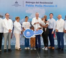 Abinader entrega 95 nuevas viviendas en Pedro Brand