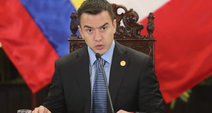 Presidente de Ecuador asegura no dialogará con los enemigos de la democracia