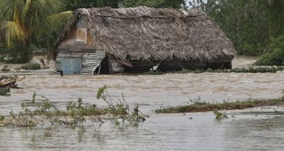 Cuba sigue evacuando damnificados dos días después del paso del huracán Melissa