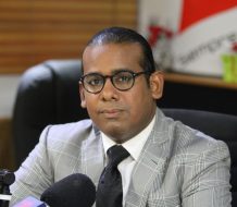 Aníbal Díaz destaca apoyo a feria ecoturística y aclara posición sobre debate de la cesantía laboral