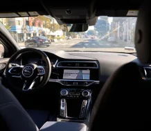 EE.UU. investiga por qué un vehículo autónomo de Waymo no respetó una señal de parada