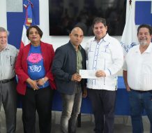 Ganadería entrega más de RD$130 millones a porcicultores afectados por la PPA