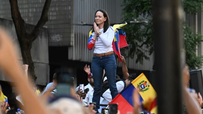 Otorgan el Premio Nobel de la Paz a María Corina Machado, líder opositora venezolana