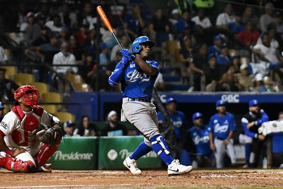 Licey y Estrellas ganan los partidos de este sábado