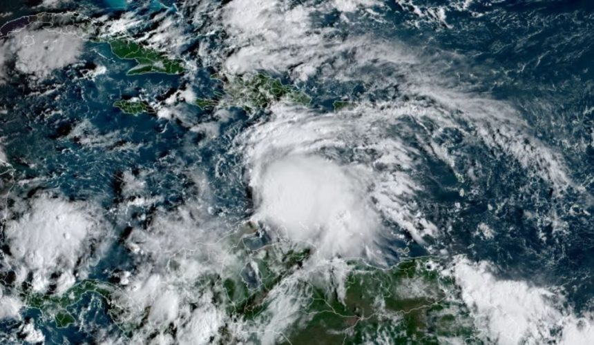 Centro Nacional de Huracanes alerta tormenta Melissa dejará fuertes lluvias en el Caribe Central